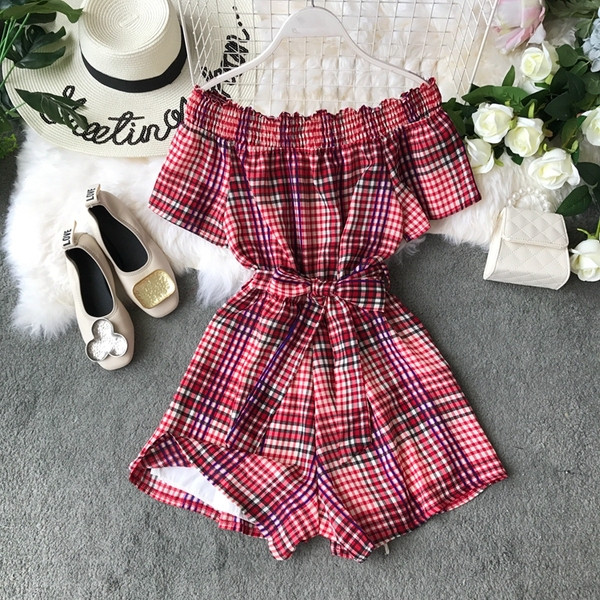 Salopeta dama in carouri cu umerii goi in doua culori