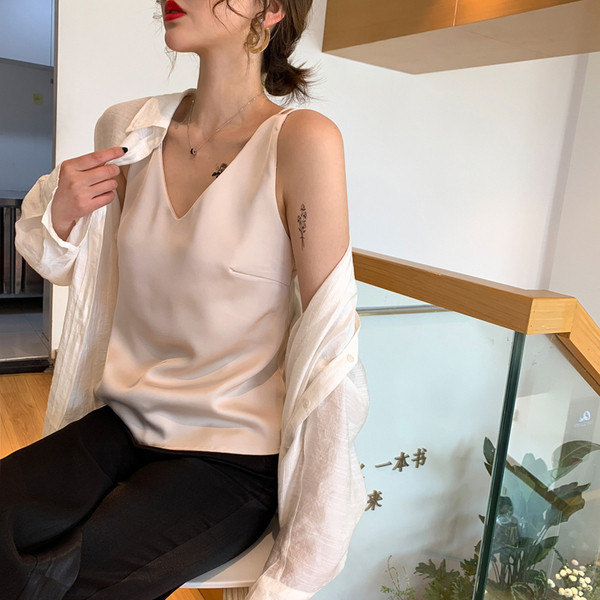 Maieu modern de damă cu decolteu în V în trei culori