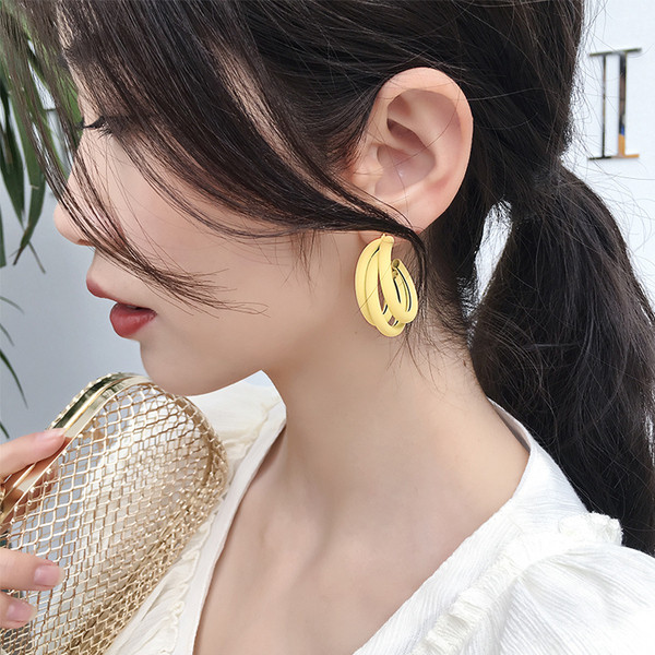 Cercei moderni de dama in patru culori