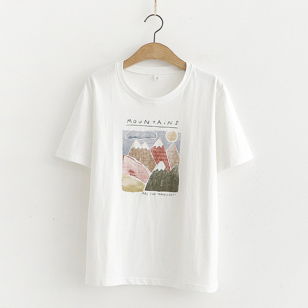 Tricou de damă sportiv-elegant cu aplicație