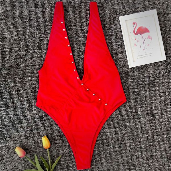 Costum de baie complet modern, cu decolteu adânc în mai multe culori