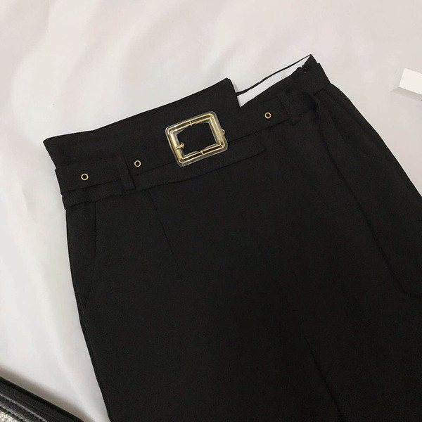 Pantaloni eleganti de dama cu centura neagra si talie inalta
