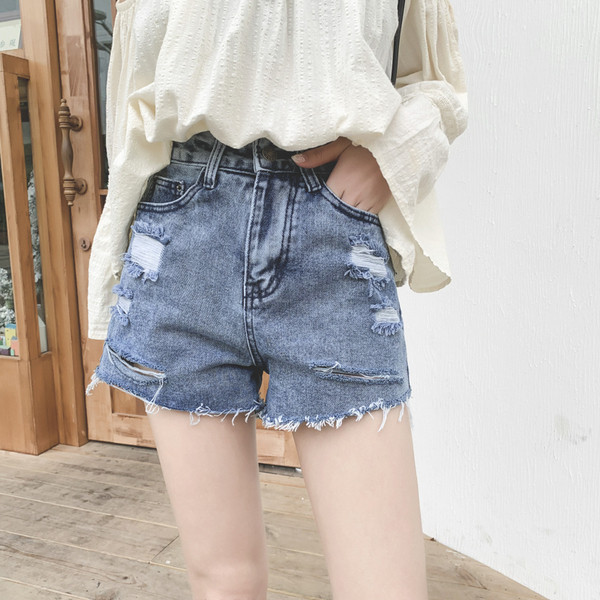 Pantaloni scurți din denim de damă cu talie înaltă și motiv rupt