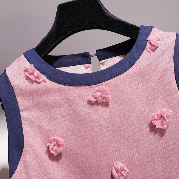 Rochie casual de dama cu decolteu O in alb si roz