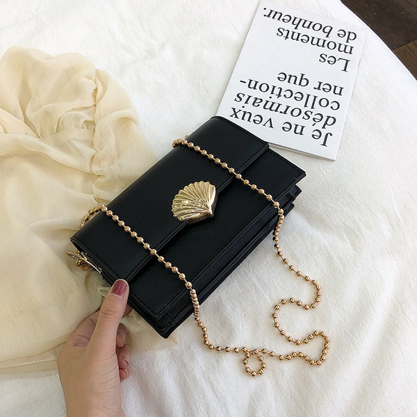 Geanta de dama cu lant metalic in mai multe culori