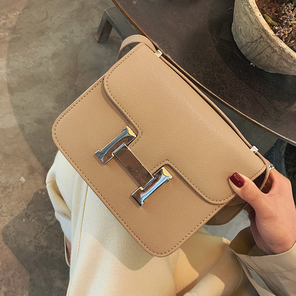 Geanta de dama eleganta cu maner lung