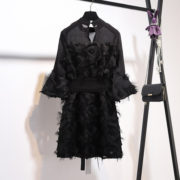 Rochie modernă de damă cu mâneci lungi lotus în negru