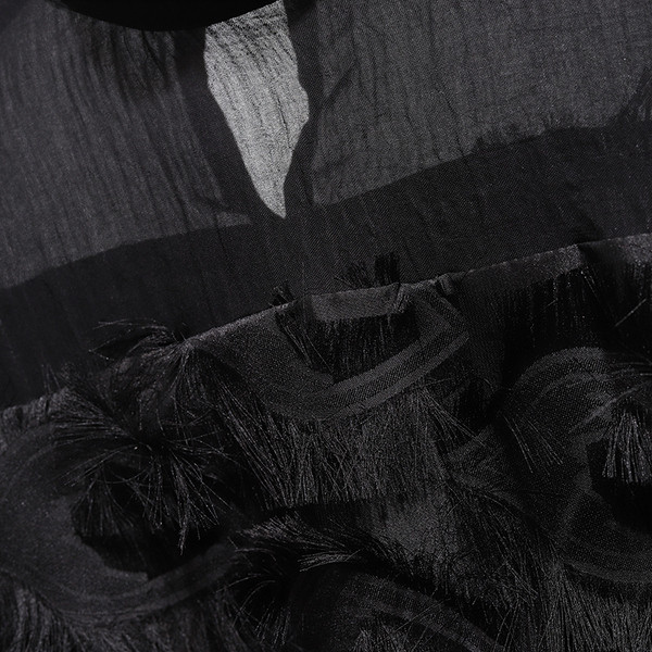 Rochie modernă de damă cu mâneci lungi lotus în negru