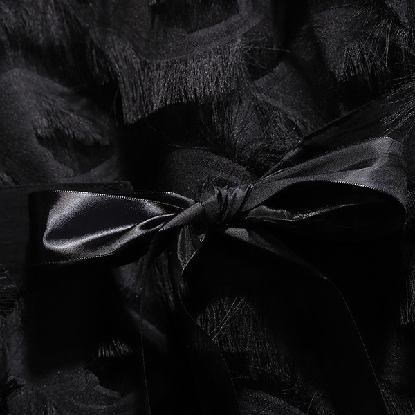 Rochie modernă de damă cu mâneci lungi lotus în negru