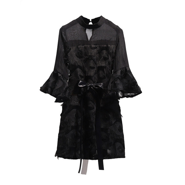 Rochie modernă de damă cu mâneci lungi lotus în negru