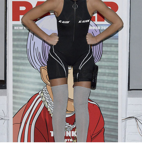 Salopeta scurta sport de dama cu fermoar in mai multe culori