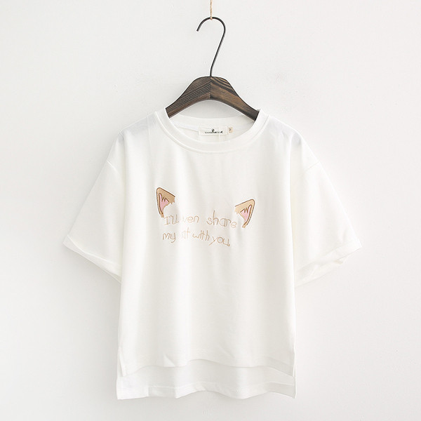 Tricou de dama modern in roz si alb cu aplicatie