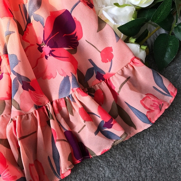 Salopeta de dama eleganta cu maneci scurte si panglica in doua culori