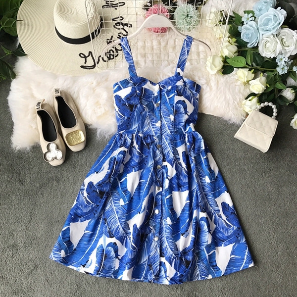 Rochie moderna de dama cu bretele subtiri si nasturi in patru culori