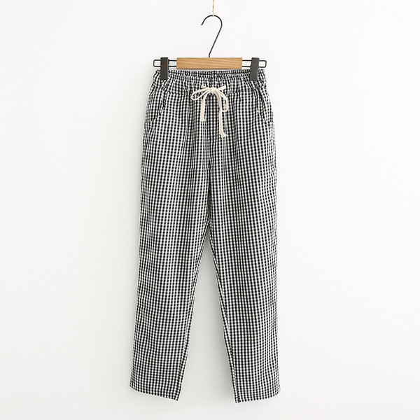 Pantaloni casual dama in carouri
