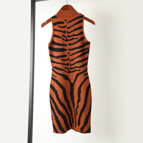 Rochie de dama cu model animal de culoare maro