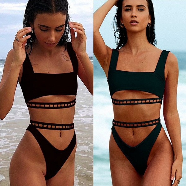 Costum de baie modern cu decupaje în negru