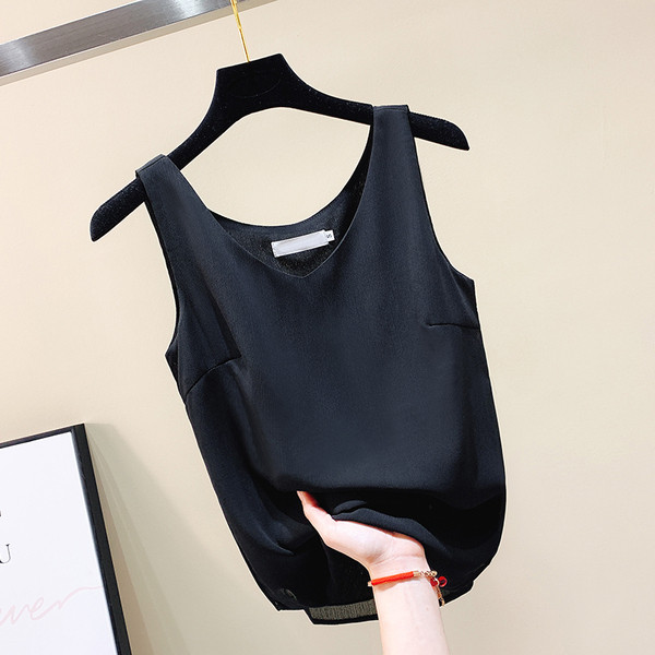 Maieu modern de damă în patru culori, cu decolteu în V