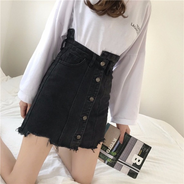 Fusta de dama din denim cu talie inalta si nasturi in negru