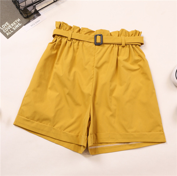 Pantaloni scurti eleganti de dama cu talie inalta in mai multe culori