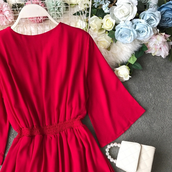 Rochie lunga de dama casual in alb si rosu cu broderie