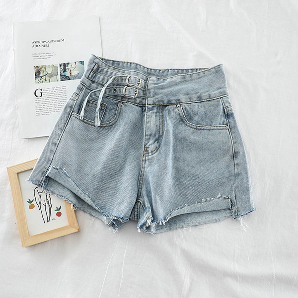 Pantaloni scurți de blugi în albastru și negru