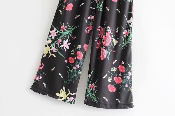 Pantaloni moderni de dama cu motive florale