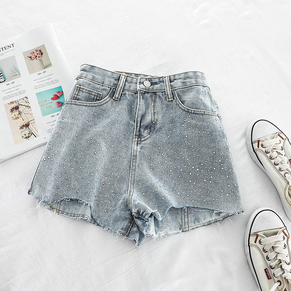 Blugi scurti de dama decorati cu pietre in doua culori