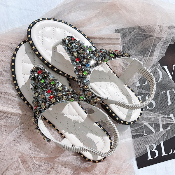 Alkalmi női szandál kövekkel fekete-fehér színben