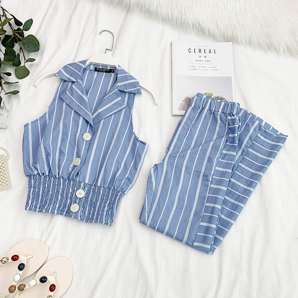 Modern női kétrészes szett három színben gombokkal