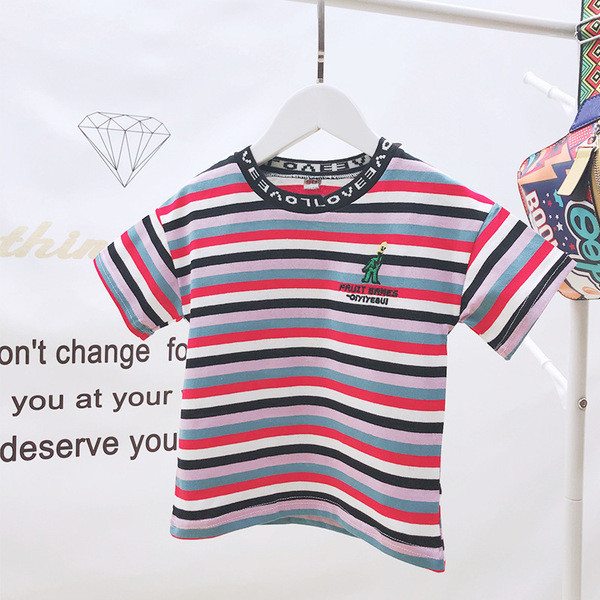 Hímzéssel ellátott alkalmi gyerekpóló fiúknak