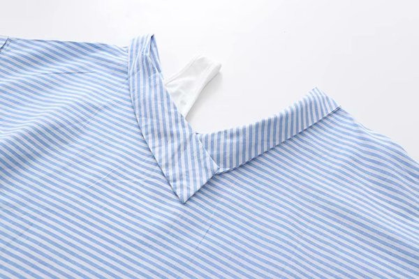 Bluză de damă modernă cu decolteu în V