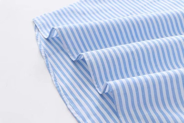 Bluză de damă modernă cu decolteu în V