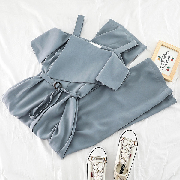 Stílusos női overall több színben övvel