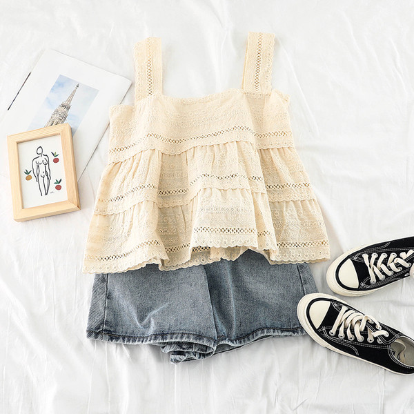 Modern női felső bézs és fehér színben