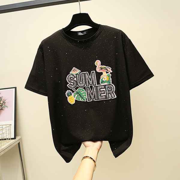 Alkalmi női póló fehér és fekete mintával