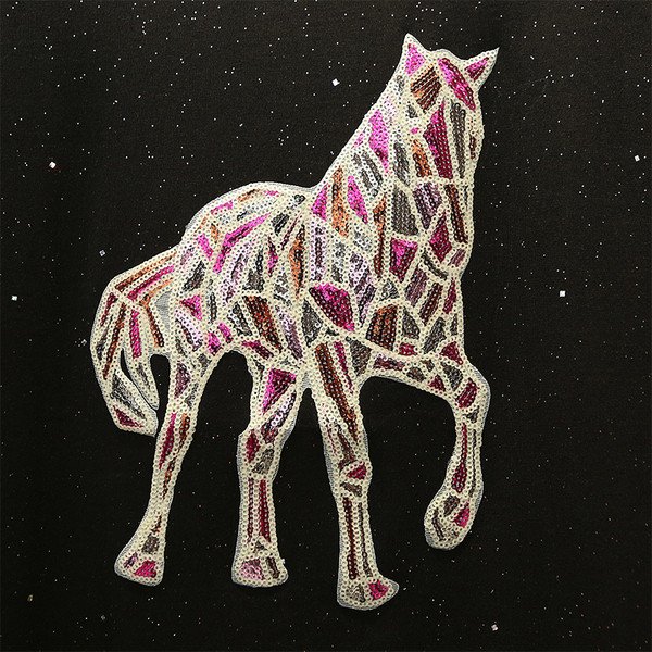 Tricou de dama modern cu paiete alb-negru