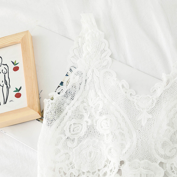 Női csipke felső fehér és fekete színben