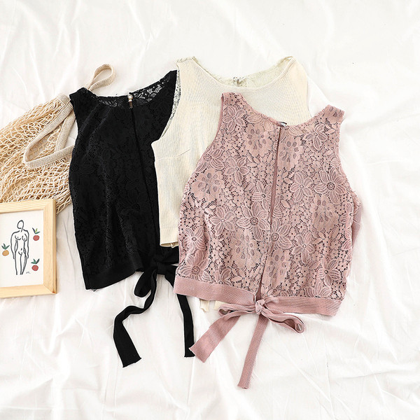 Stílusos női felső, csipkével, négy színben