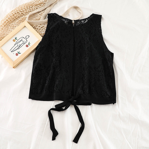 Stílusos női felső, csipkével, négy színben