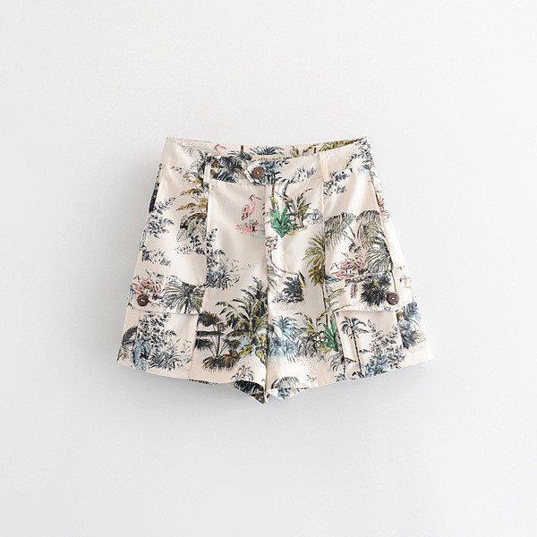 Alkalmi női rövidnadrág zsebekkel