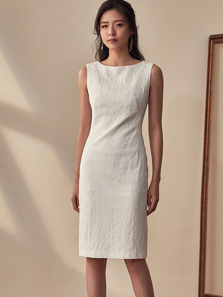 Stílusos női ruha O-nyakkal, két színben