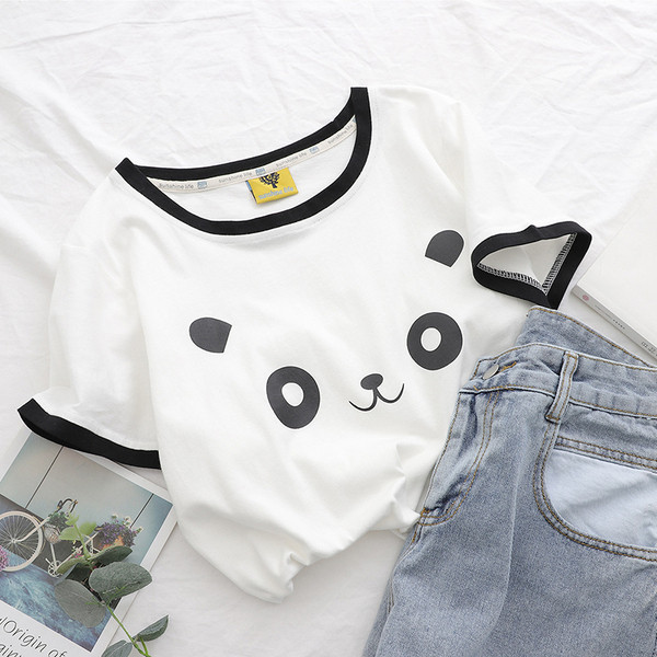 Alkalmi női póló fehér színben, mintával