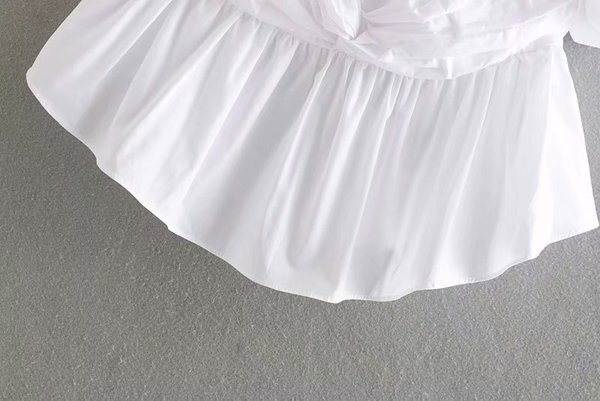 Új modell női blúz fehér színben