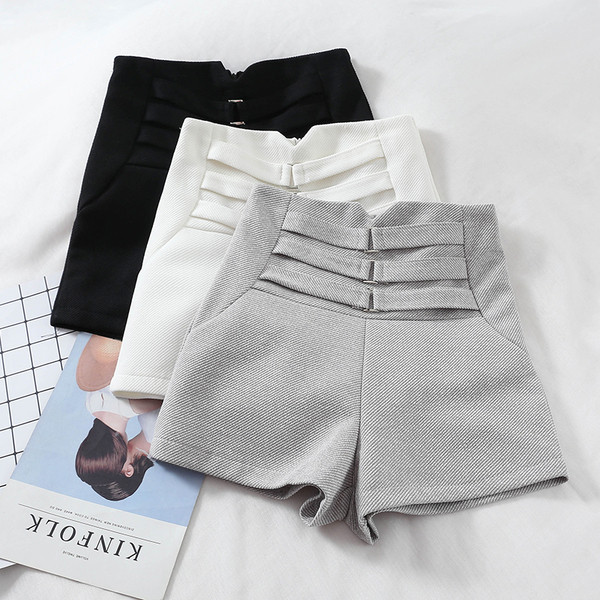 Stílusos, magas derekú női rövidnadrág három színben