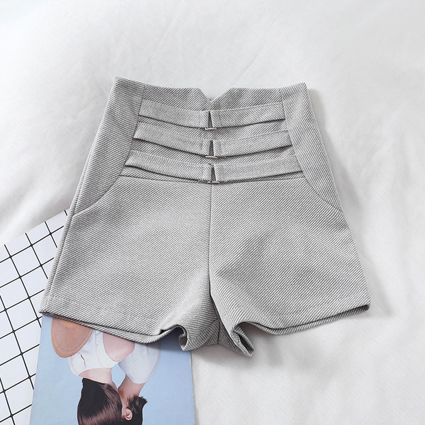 Stílusos, magas derekú női rövidnadrág három színben