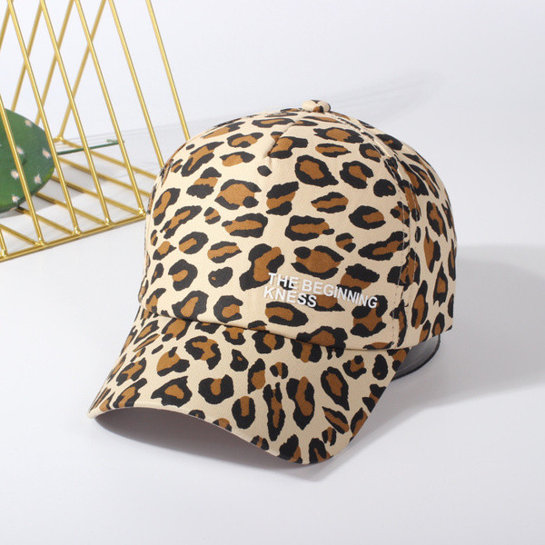 Modern női nyári sapka három színben mintával