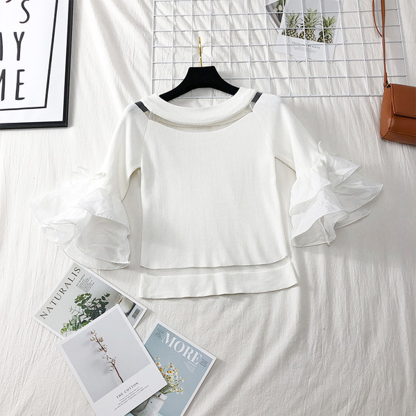 Stílusos női blúz lótusz ujjal és tüllel több színben