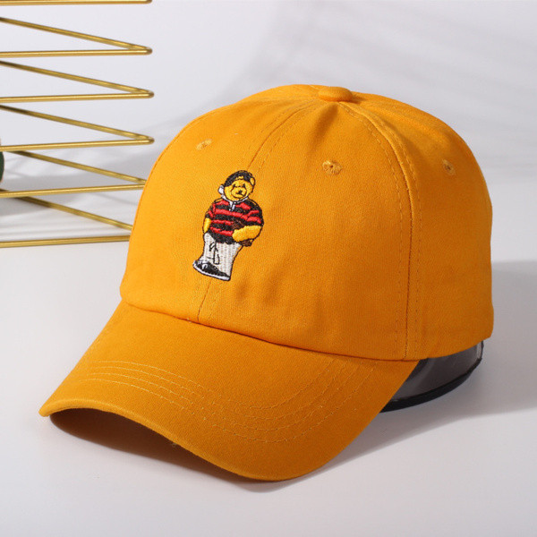 Női nyári sapka színes, rózsaszín, fekete és fehér hímzéssel