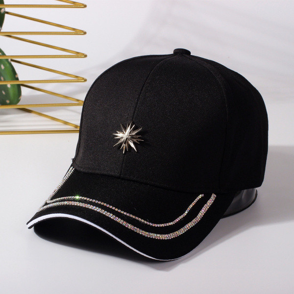 Fém elemes női nyári sapka több színben